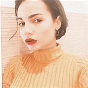 Studente universitaria offre ripetizioni e sostegno per ragazzi